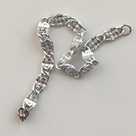 Classic Silver Etched S Link Bracelet - Picture 2 of 5